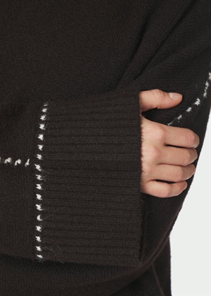 Roeme stitch strik Dark Brown Neo Noir